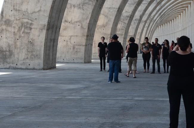 Martes 16. Rodaje de 'Alienígenas sin piedad' en el puerto de Tazacorte