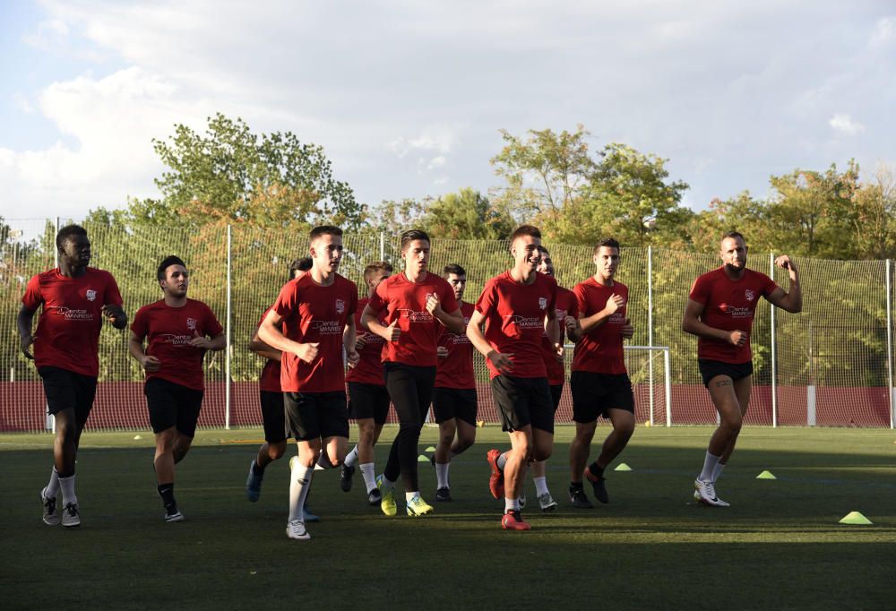 Primer entrenament  del CE Manresa