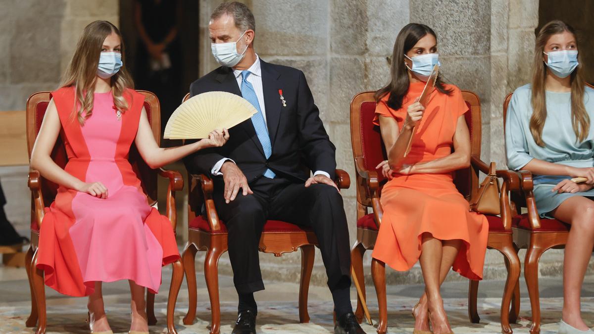 Los Reyes, Leonor y Sofía presiden en Santiago los actos del día del apóstol