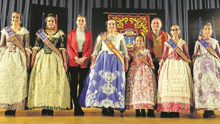 Genoveva y Ainhoa viven su destino como falleras