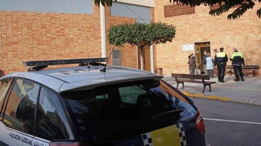 Roban en la parroquia Virgen del Carmen