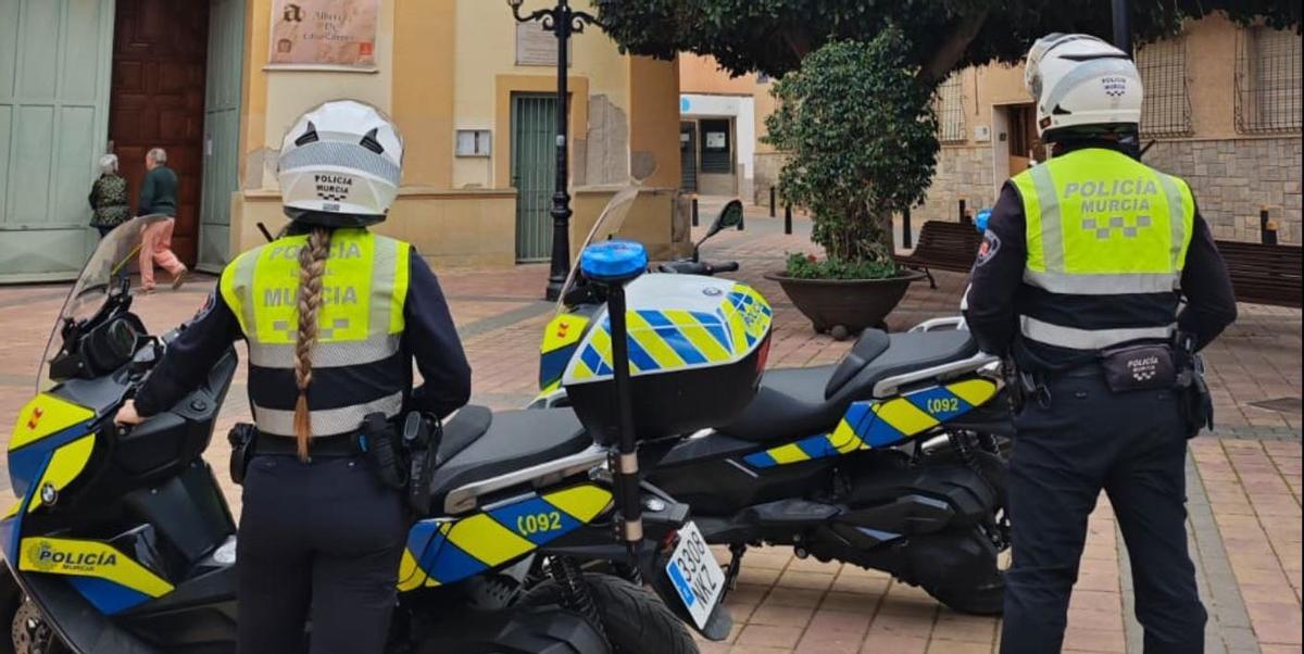 Agentes de la Policía Local de Murcia (FOTO DE ARCHIVO).