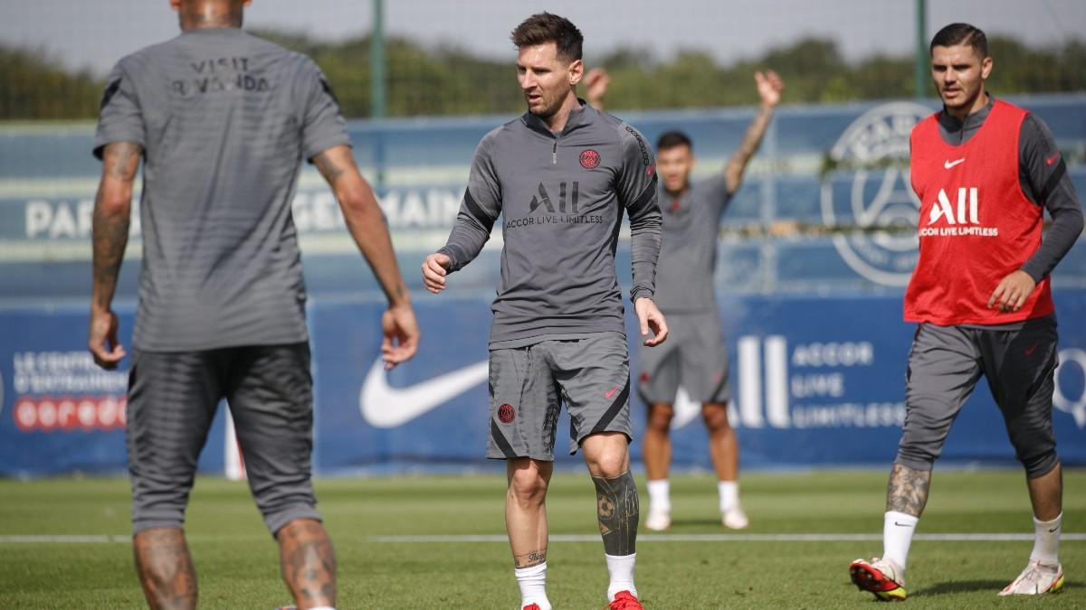 Messi ya prepara la Champions con el PSG... ¡Tremendo taconazo para meter miedo al Brujas!