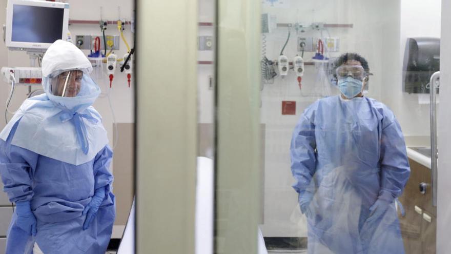 Sanitarios en un hospital de Nueva York