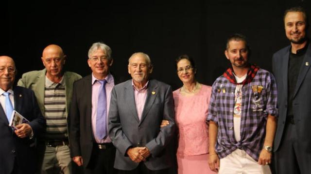 Participantes en el acto de presentación del libro en Alagón
