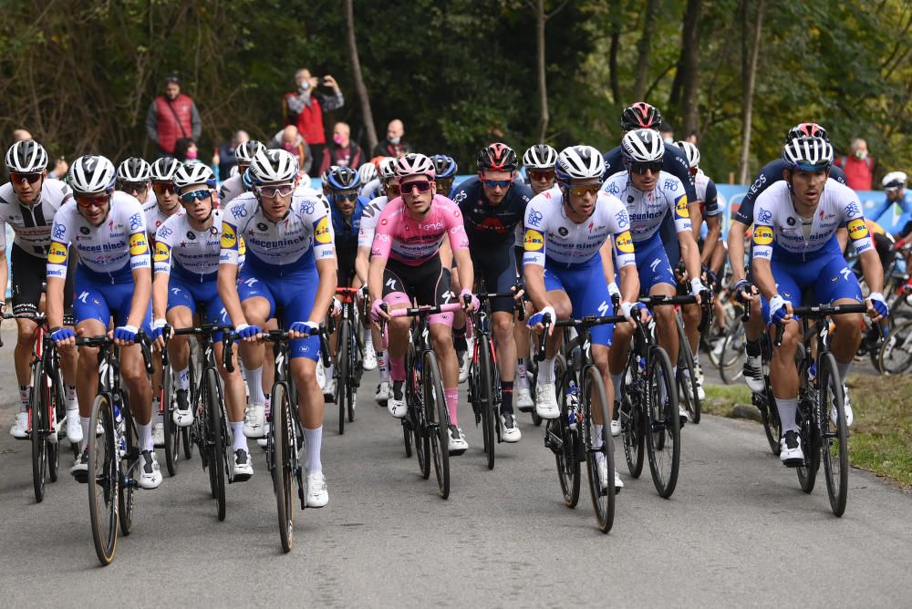 Las imágenes de la 16ª etapa del Giro de Italia.