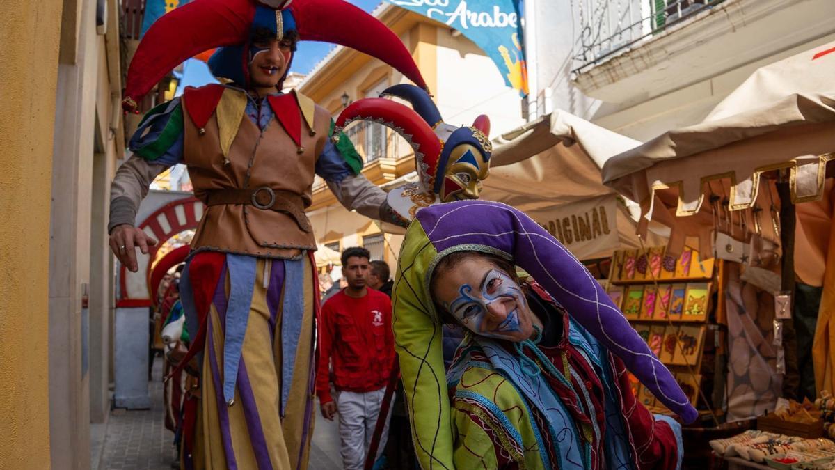 Así se sumerge Llombai en su historia con el mercado renacentista de los Borja