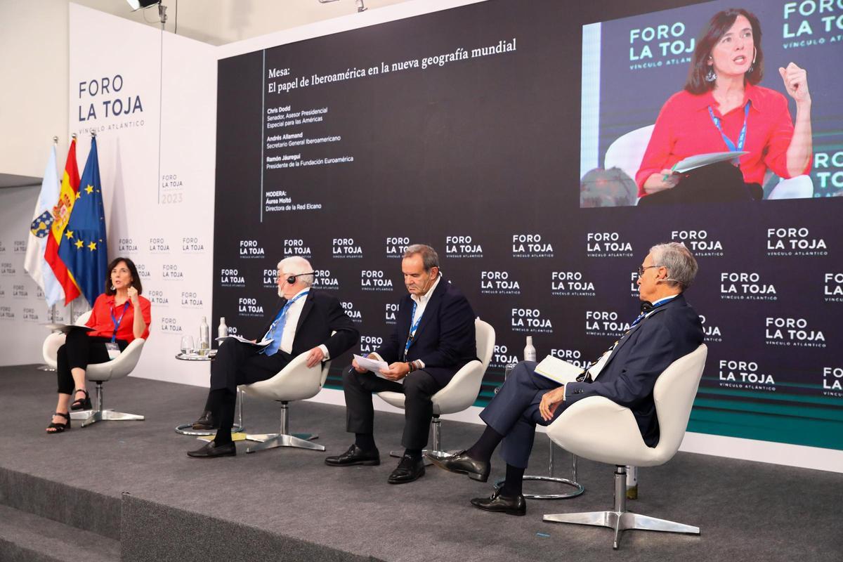 Feijóo interviene en el Foro La Toja tras el fracaso de la investidura