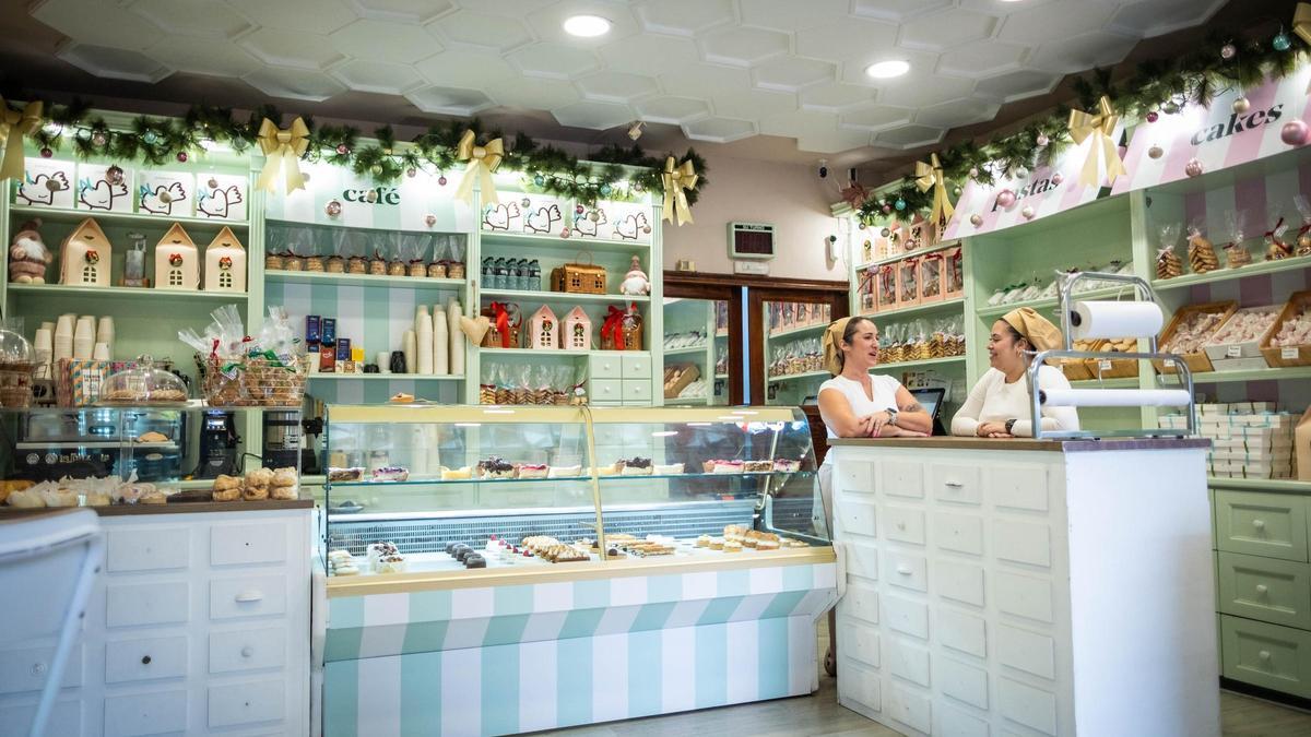 La pastelería "La Princesa de Free Heart" recibe un Solete Repsol