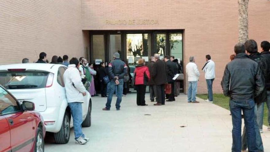 Imagen del Palacio de Justicia de Orihuela en el que trabajan docenas de abogados.