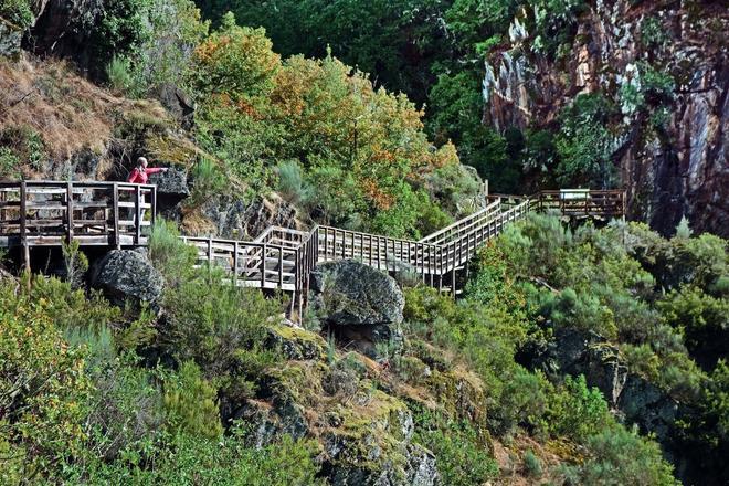 Pasarela del río mao, España