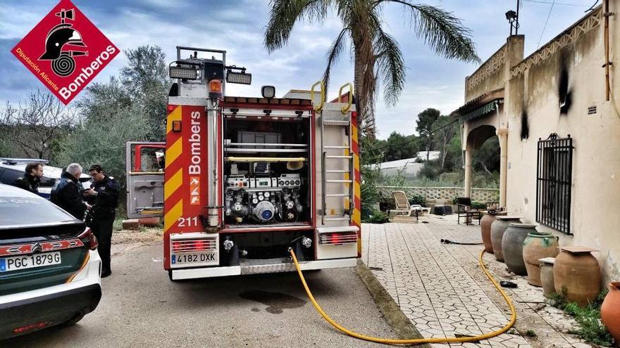 Muere un hombre de 51 años tras incendiarse la cocina de su casa en Alicante