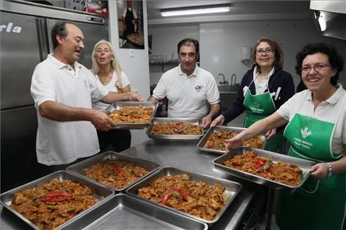 Las hogueras tomaron protagonismo en la Nit de la Xulla en Vila-real