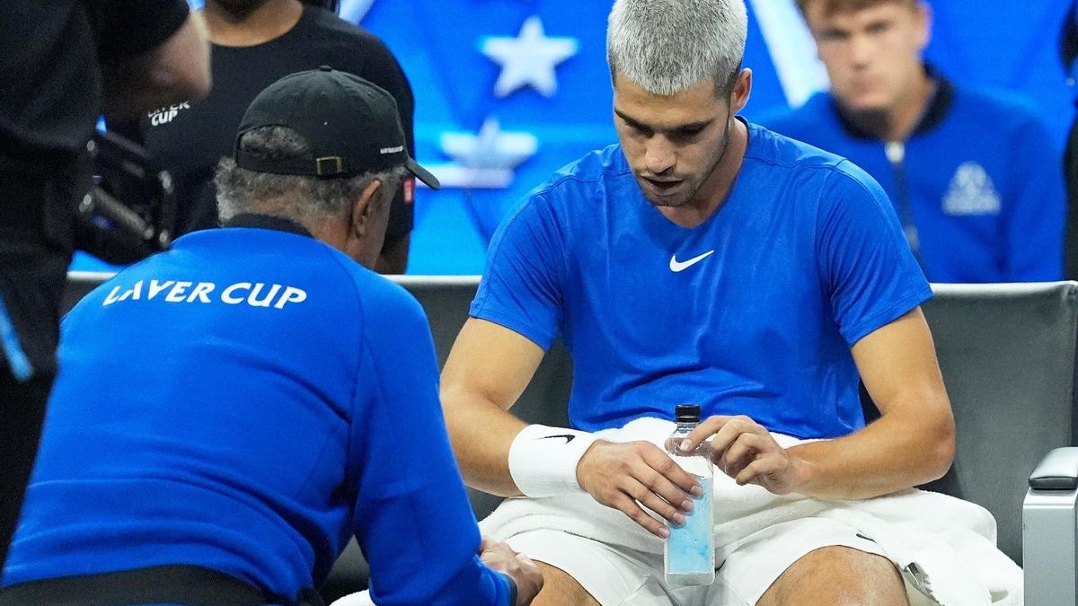 Alcaraz se derrumba en 71 minutos ante Fritz en la Laver Cup