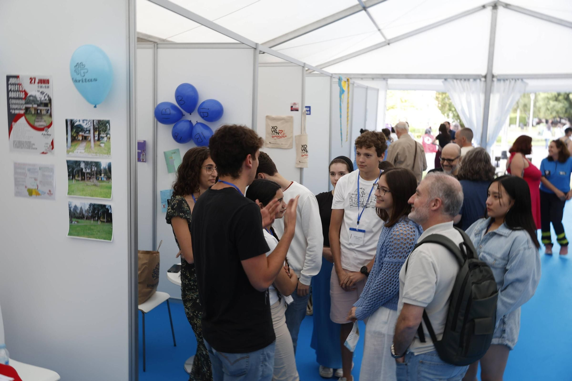 Así fue la feria de la salud del barrio gijonés de Laviada (en imágenes)