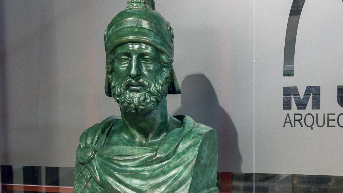 Busto de Asdrúbal, en el Museo Arqueológico Municipal.