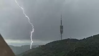 Catalunya activa avisos por fuertes rachas de viento y lluvias torrenciales