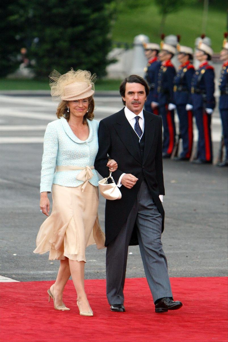 El matrimonio Aznar en la boda de Letizia y Felipe hace 19 años