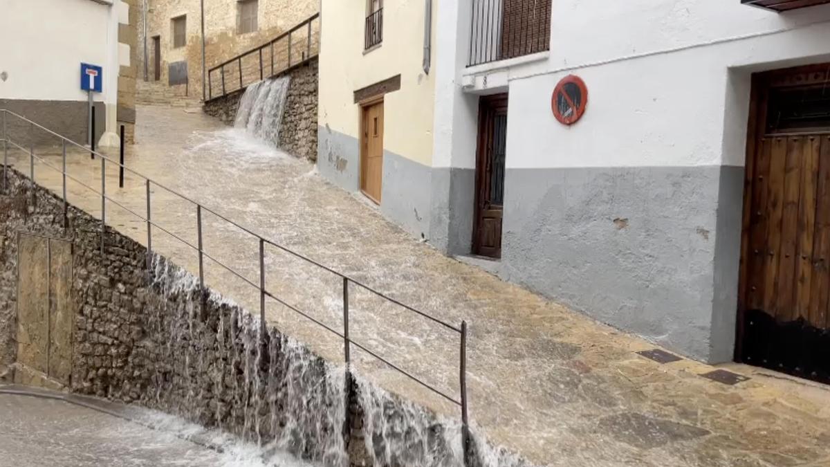 Las precipitaciones en Morella fueron persistentes durante todo el día.