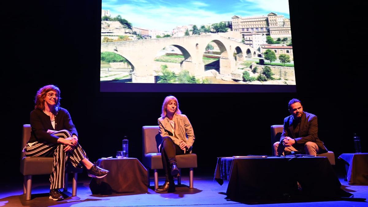 La regidoria Masgrau, a l&#039;esquerra, durant el congrés que s&#039;ha clausurat aquest dimarts a Granollers