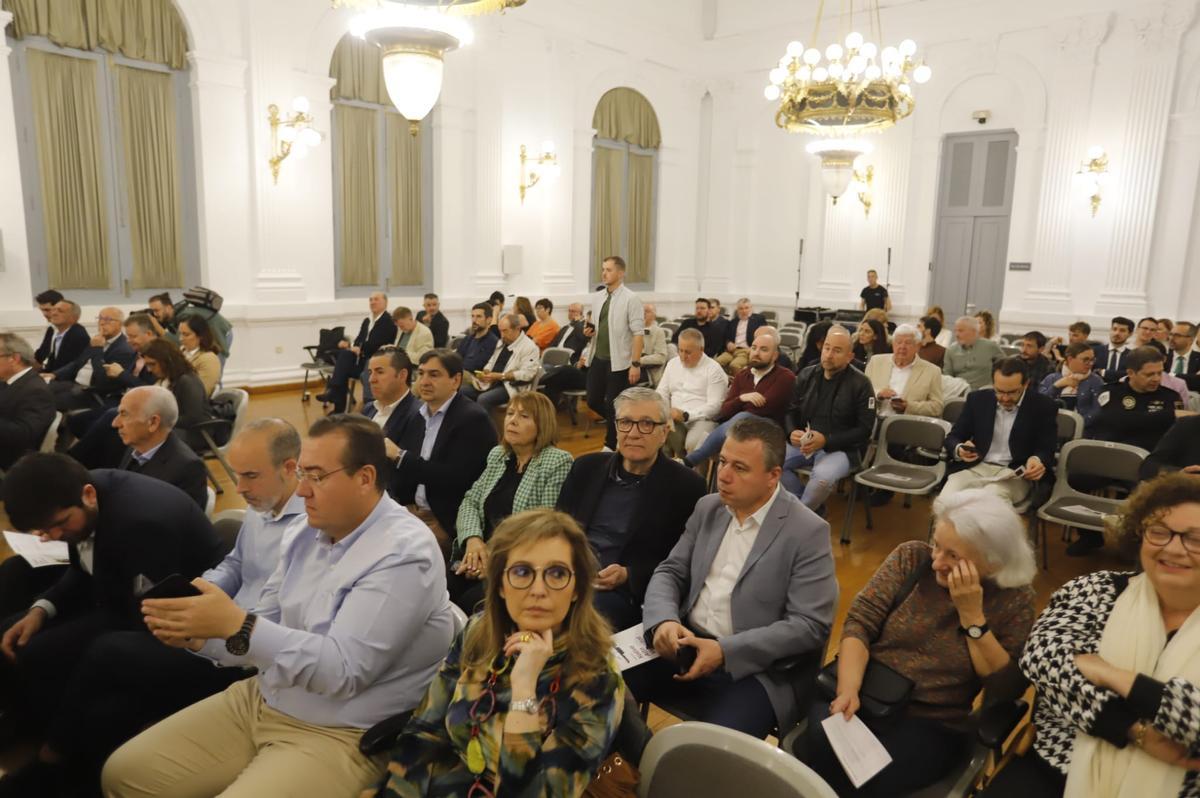 Representantes políticos y empresariales, en la cumbre.