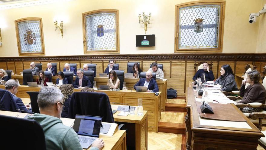 El unánime grito de Gijón reclamando las obras pendientes: las votaciones finales del Pleno sobre el Estado del Municipio