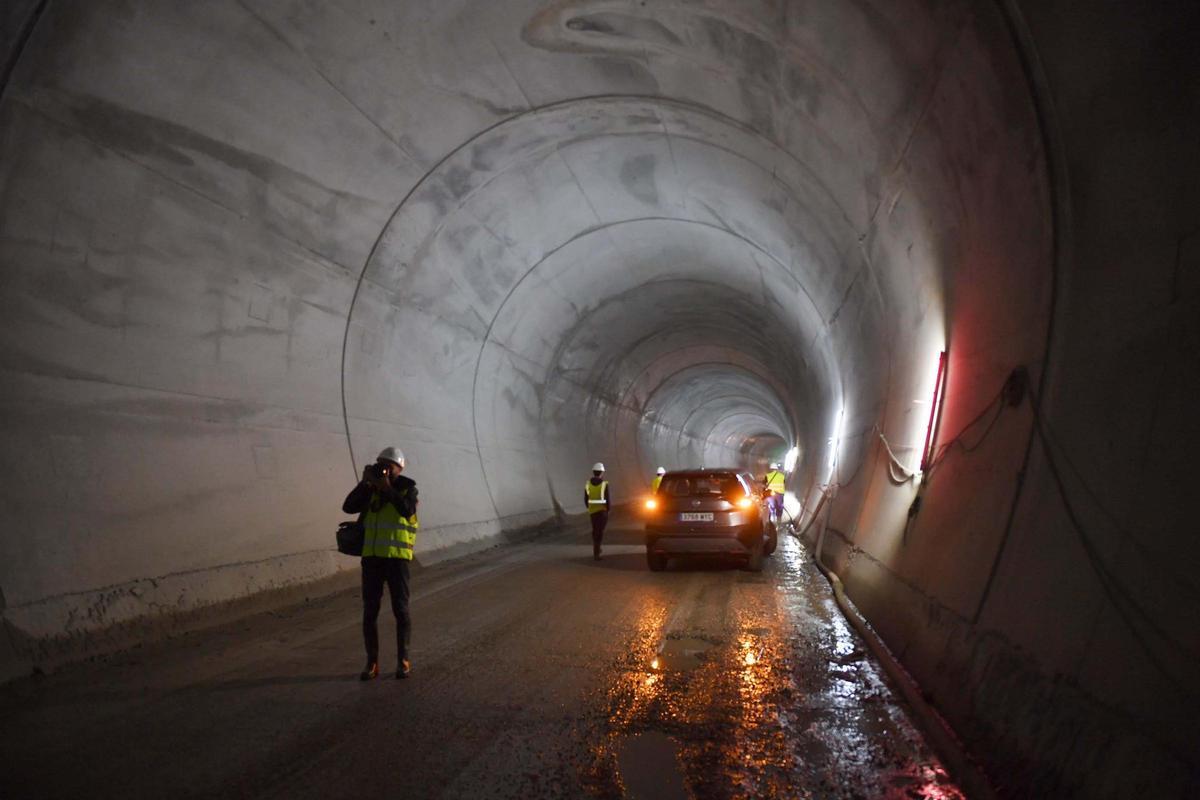 Finaliza la excavación de los tres túneles del acceso ferroviario al puerto exterior de A Coruña