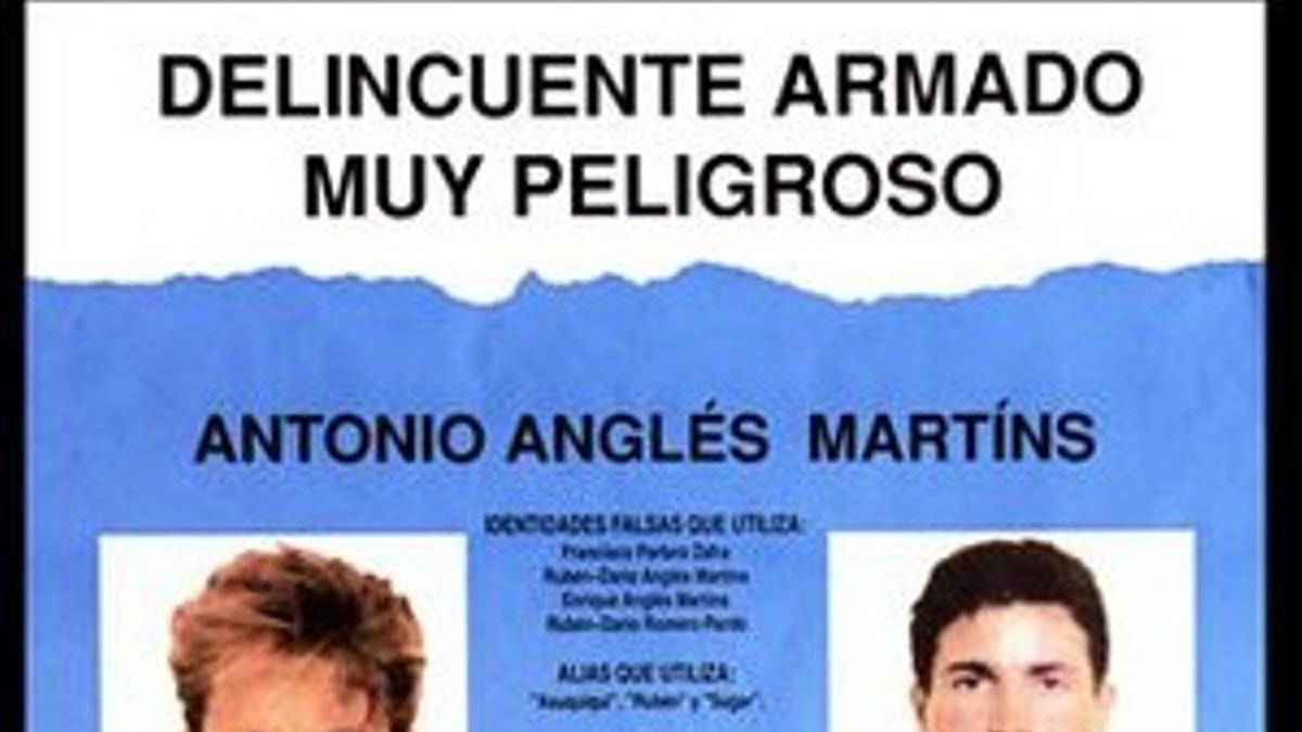 Cartel editado el pasado enero que reclama la captura de Antonio Anglés.
