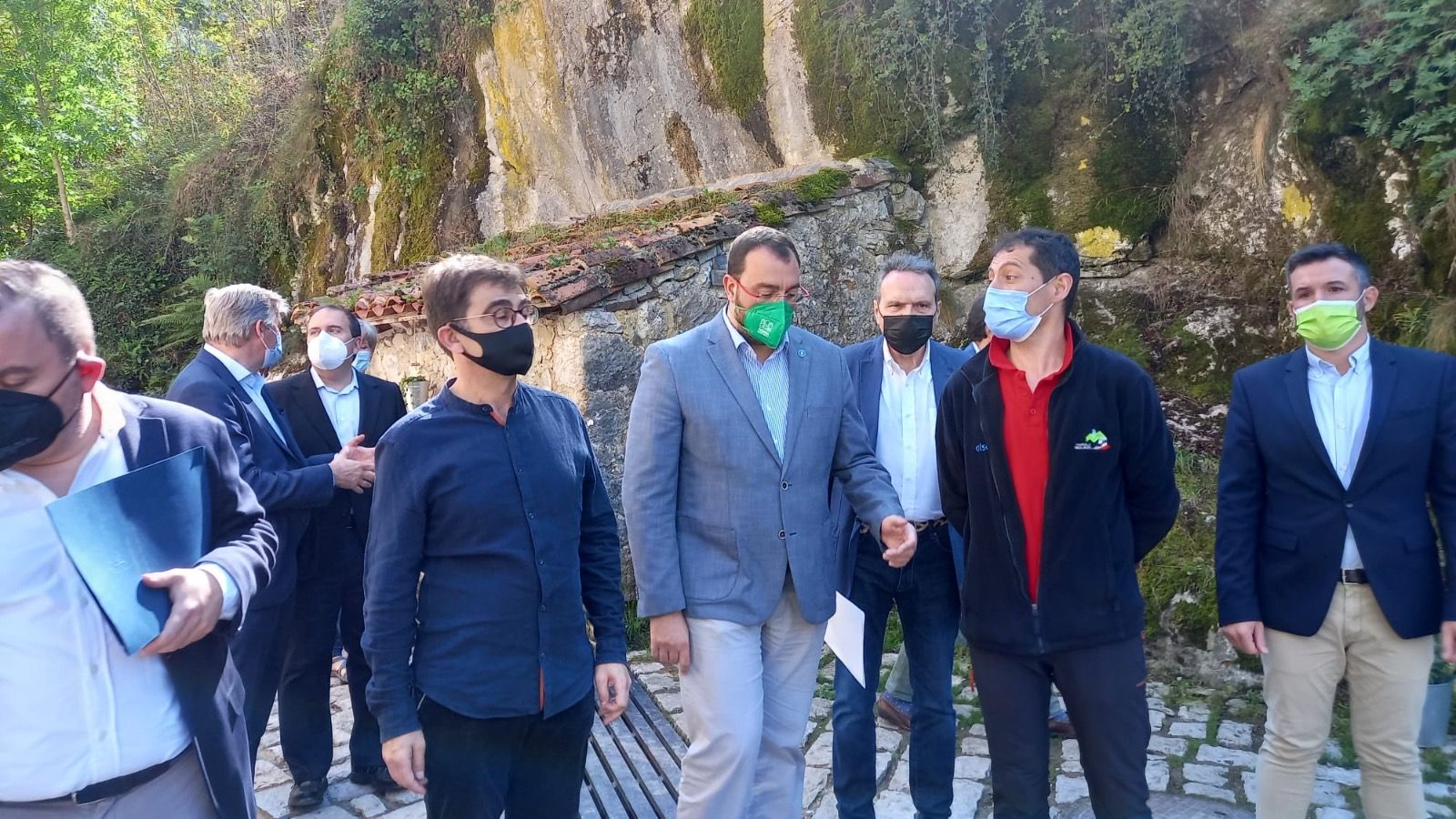 Veinte años del funicular de Bulnes: así fue la visita institucional por el aniversario de la inauguración del remonte