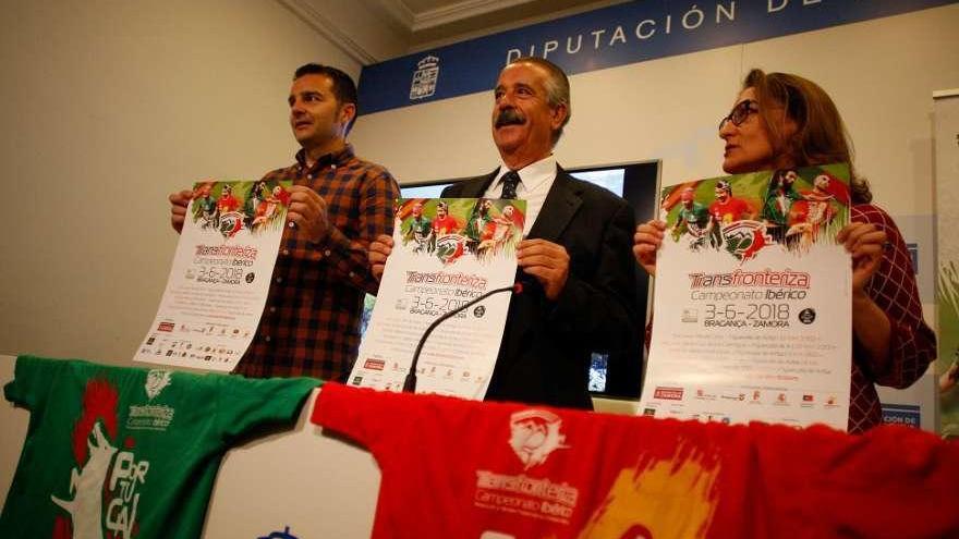 Antonio del Pozo, José Luis Bermúdez y Pilar Alonso, ayer en la presentación.