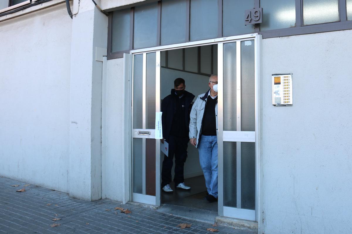 El bloque del número 42 del paseo Comerç de Sabadell, donde se han producido los calambres.