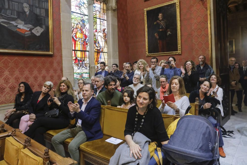 El Consell presenta el retrato de Montserrat Casas