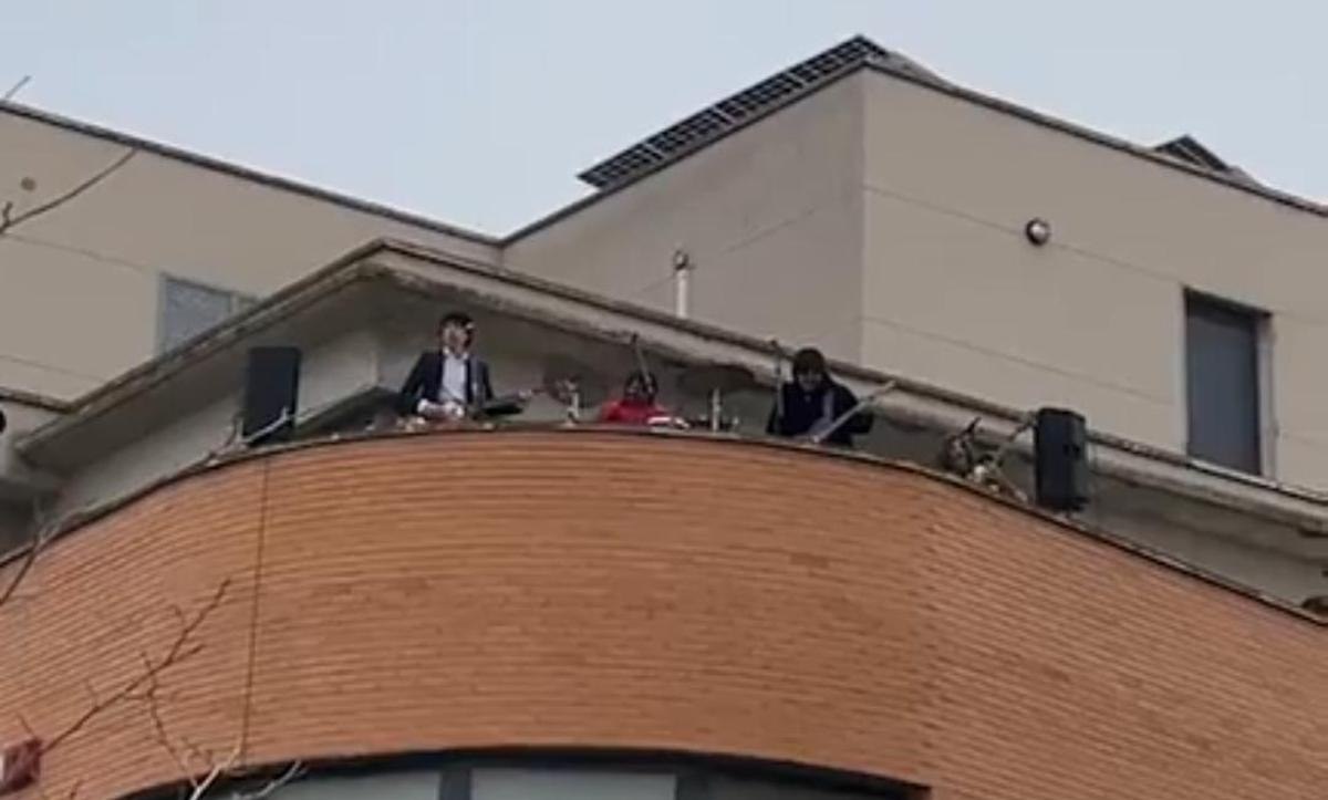 Alfajarín ha revivido la famosa actuación dentro de los actos de un fin de semana dedicado a la formación británica.