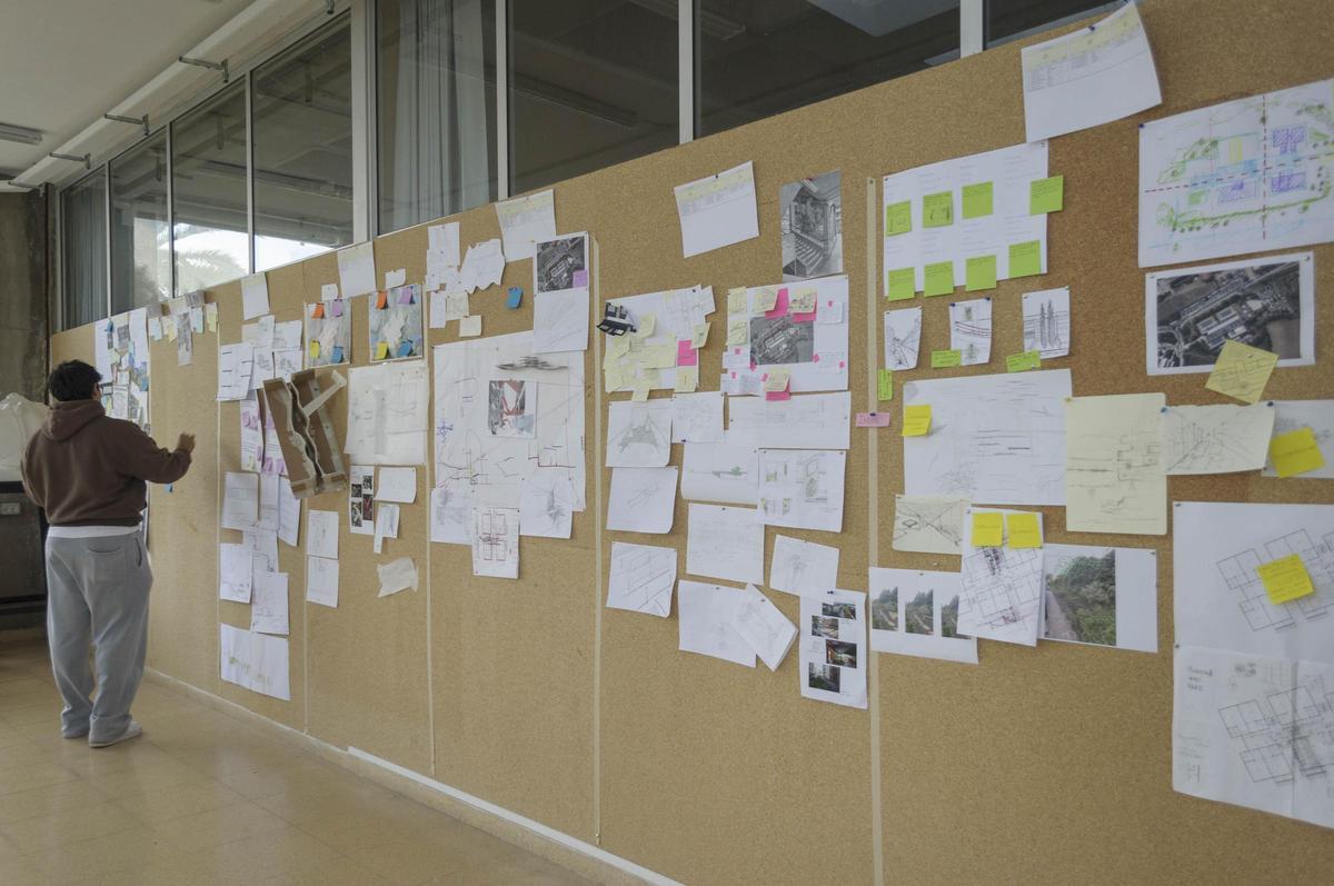 Proceso del desarrollo del proyecto previo a la construcción de la maqueta de 70 metros cuadrados.