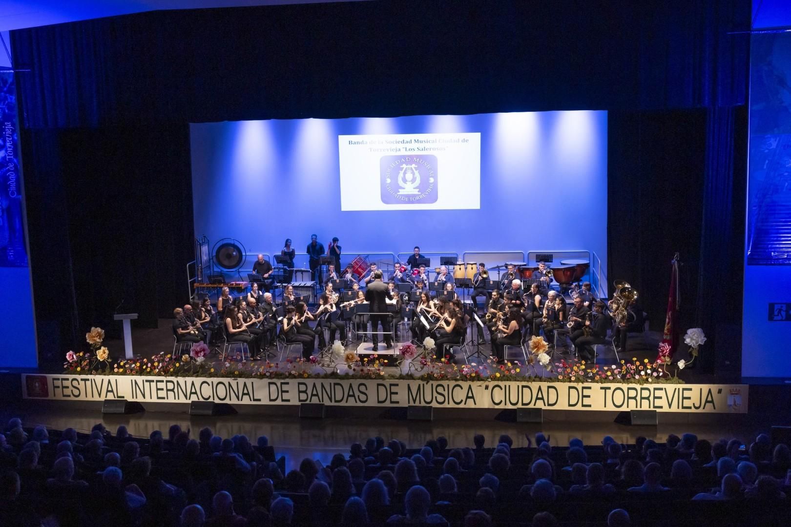 Las bandas de música de Paiporta y Catarroja, protagonistas del Festival Internacional de Bandas Ciudad de Torrevieja