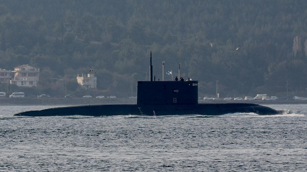 Submarins nuclears russos inicien maniobres