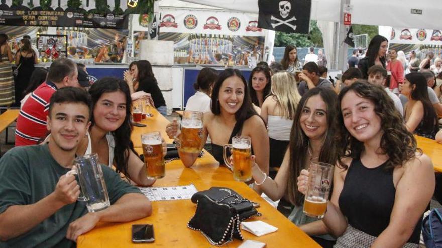 La fiesta de la cerveza de Gijón, cada vez más grande