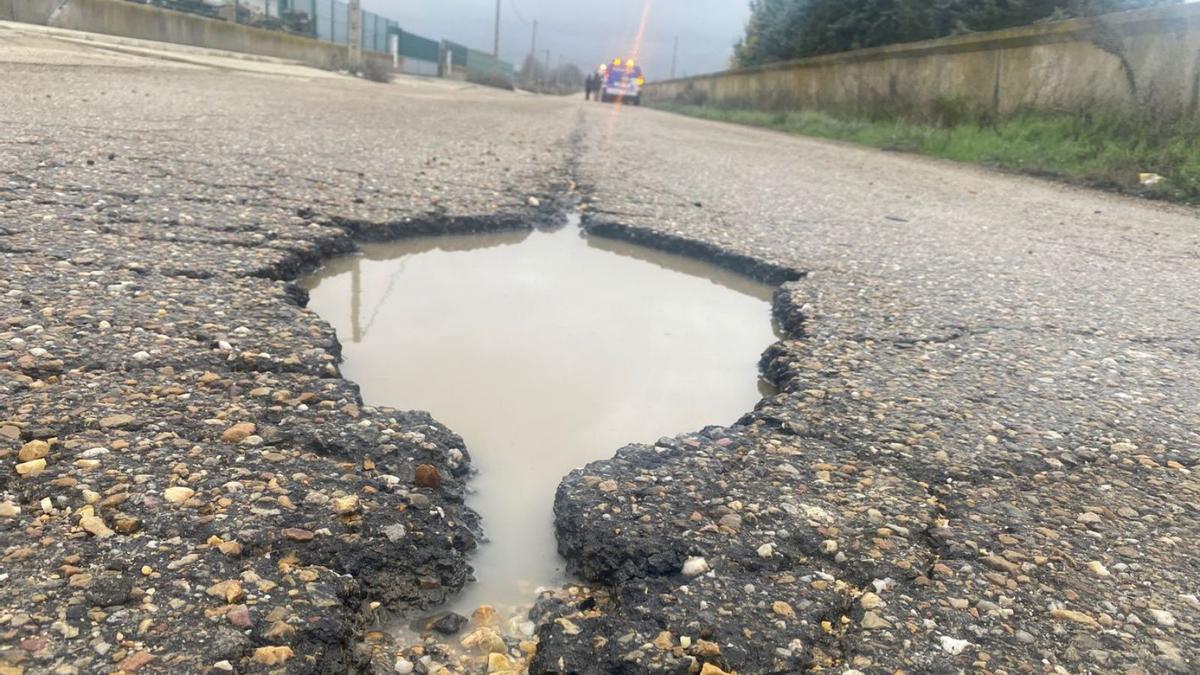 Bache en una carretera de la provincia