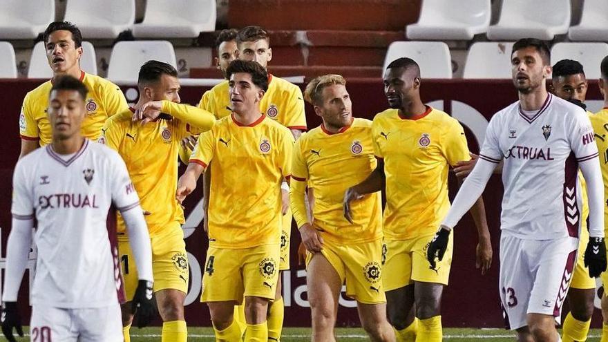 Els jugadors del Girona
celebren un dels gols 
a Albacete diumenge.  lof