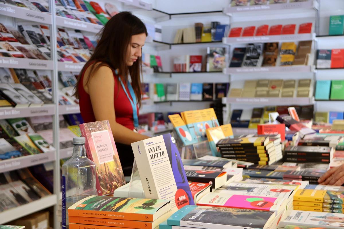 La Setmana del Llibre en Català cierra con 100.000 visitas La Setmana del Llibre en Català cierra con 100.000 visitas