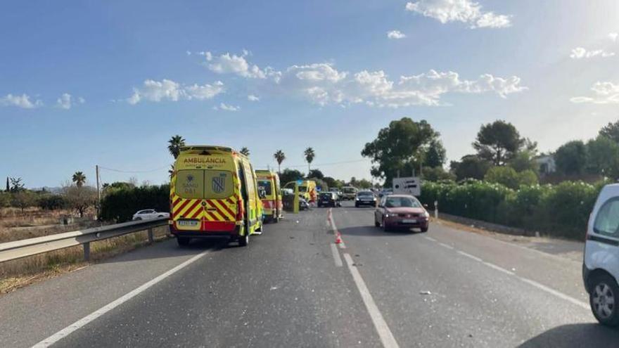 Un accidente múltiple con varios heridos obliga a cortar la carretera de Alcúdia en ambos sentidos
