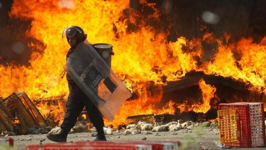 Seis muertos en las protestas contra la reforma educativa en México