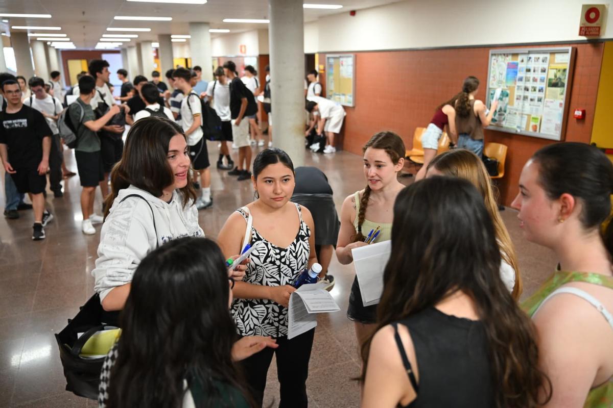 La Selectividad arranca en la UMH entre nervios e ilusión