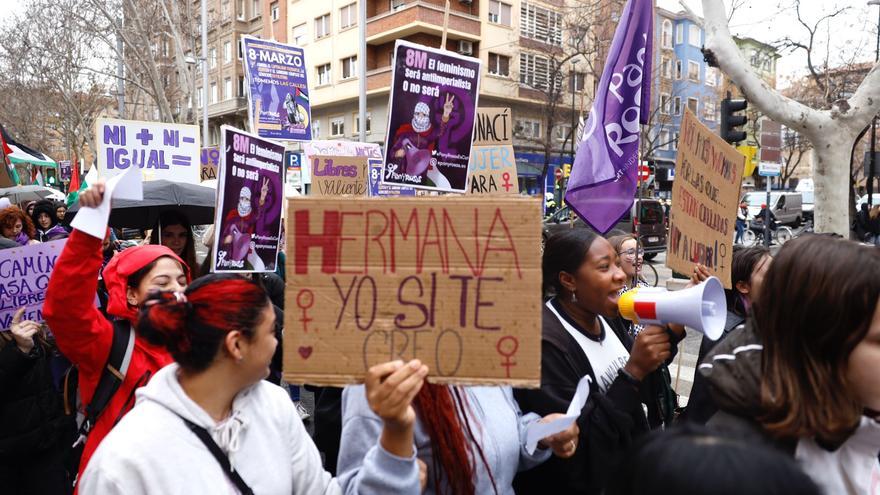 Manifestación estudiantil por el 8M