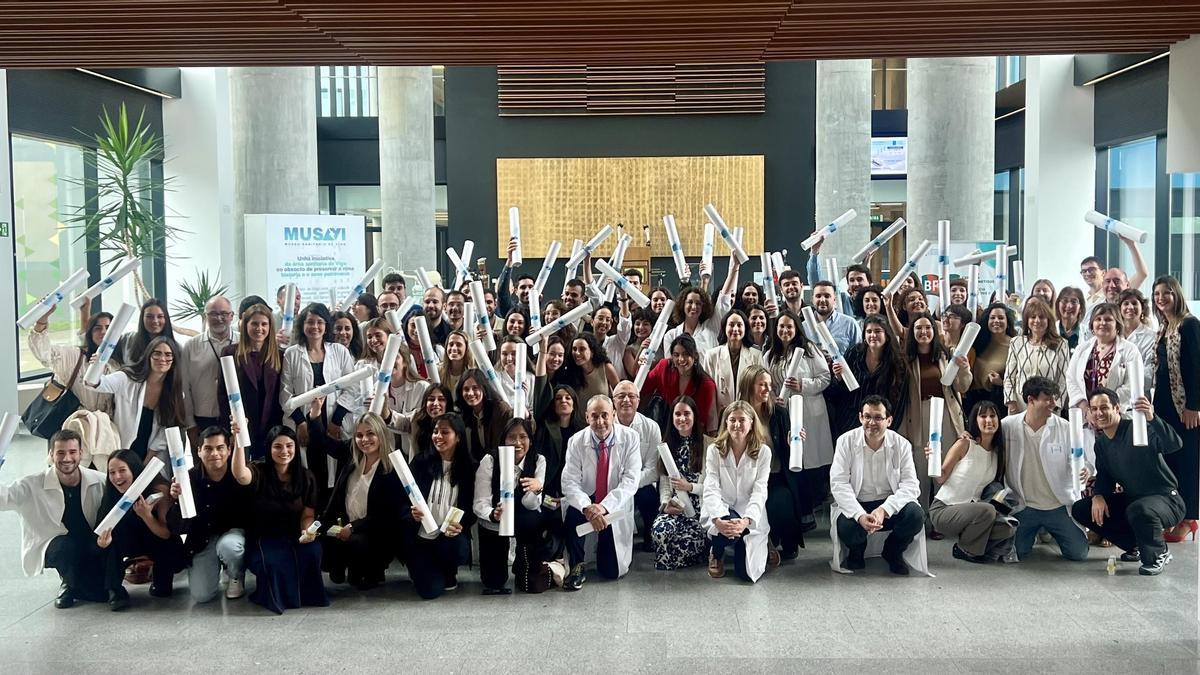 Despedida de los residentes de último curso, este viernes, en el Álvaro Cunqueiro.