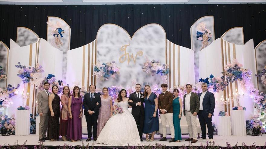 Fotogalería | La boda de un extremeño en Indonesia, en imágenes