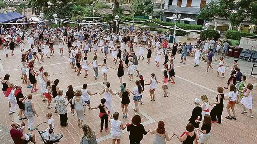 Fin de curso de &#039;ball de bot&#039; en Calvià