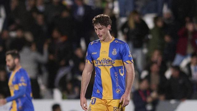 Javi Cueto, durante un partido con el Avilés- | ÁREA 11
