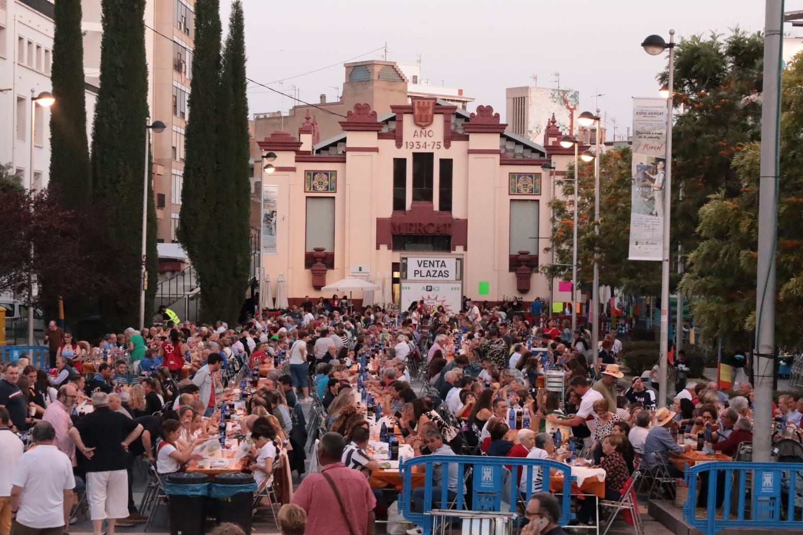 Búscate en la cena de 'pa i porta' de Almassora