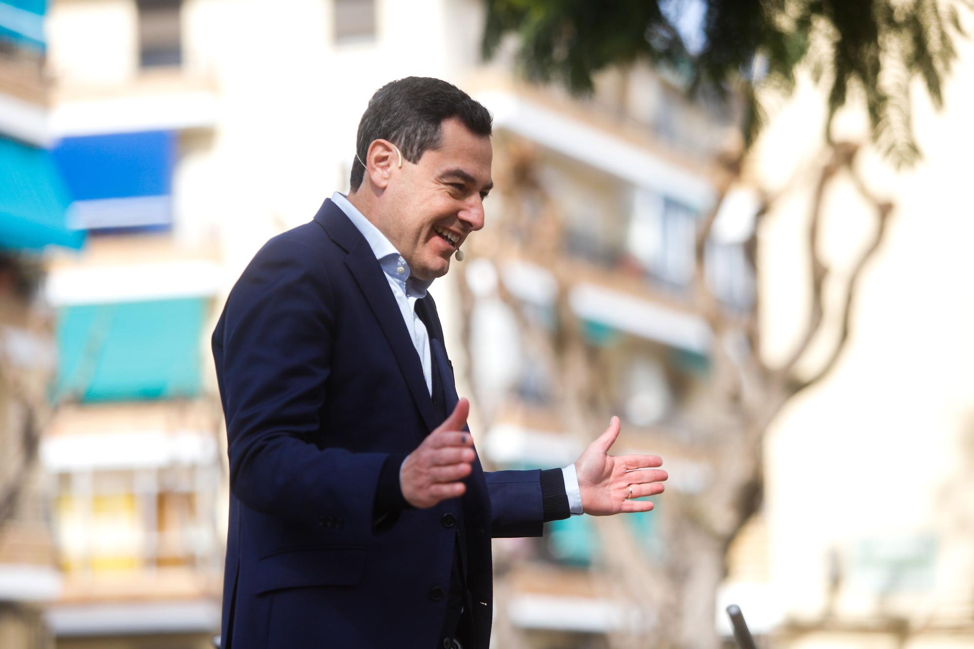 Mitin del PP en Alfafar con el presidente de Andalucía, Juanma Moreno